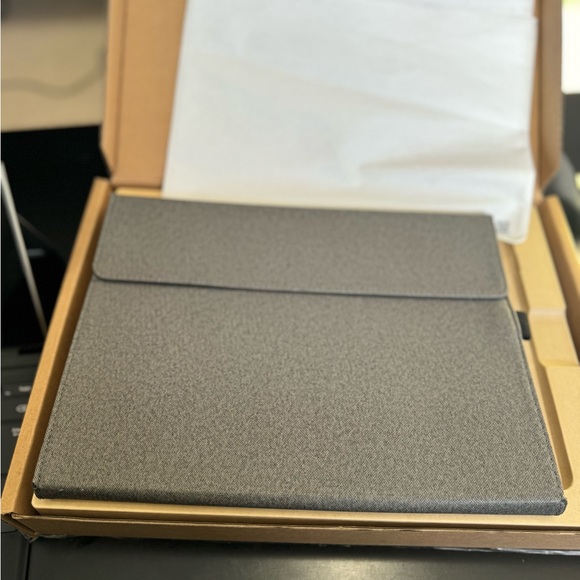 Touch Screen Microsoft Surface X pro is like having a Laptop & Tablet all in One - Picture 10 of 10